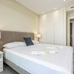 Vivi Homes - Luca Pool, Gym, & Sea View