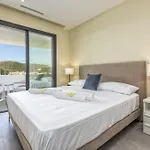 アパート Vivi Homes - Luca Pool, Gym, & Sea View
