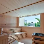 Vivi Homes - Luca Pool, Gym, & Sea View