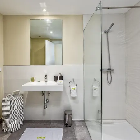 Vivi Homes - Luca Pool, Gym, & Sea View Fuengirola