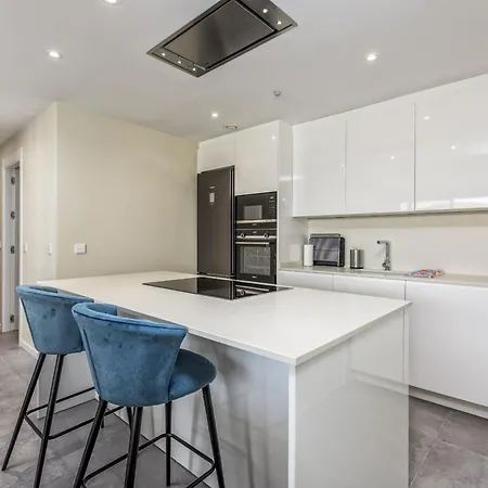 Appartement Vivi Homes - Luca Pool, Gym, & Sea View Fuengirola