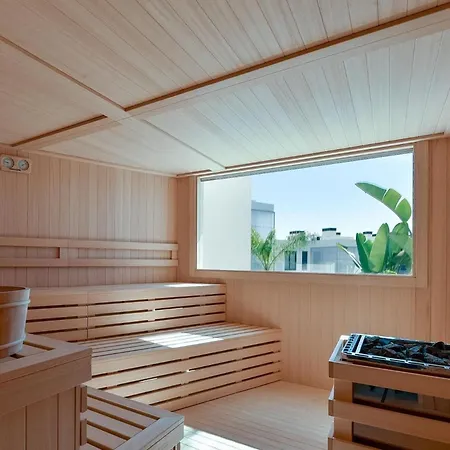 Vivi Homes - Luca Pool, Gym, & Sea View