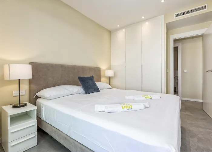 Vivi Homes - Luca Pool, Gym, & Sea View