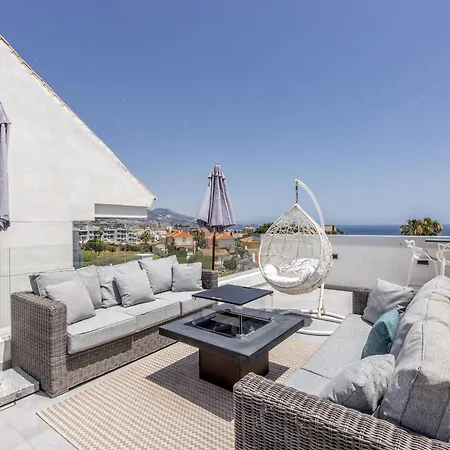 Vivi Homes - Luca Pool, Gym, & Sea View Фуенхірола