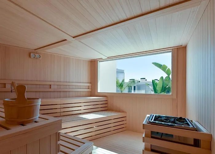 Vivi Homes - Luca Pool, Gym, & Sea View